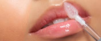 Tips-for-Achieving-Naturally-Glowing-Lips